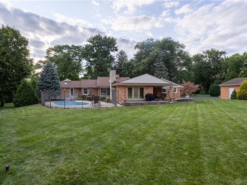 4363 Trails End Drive, Kettering, OH 45429 Photo 18