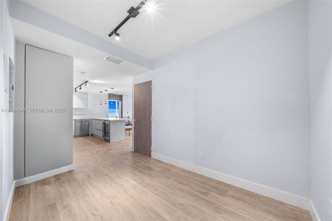 10185 Collins Ave , Unit 919, Bal Harbour, FL 33154 Photo