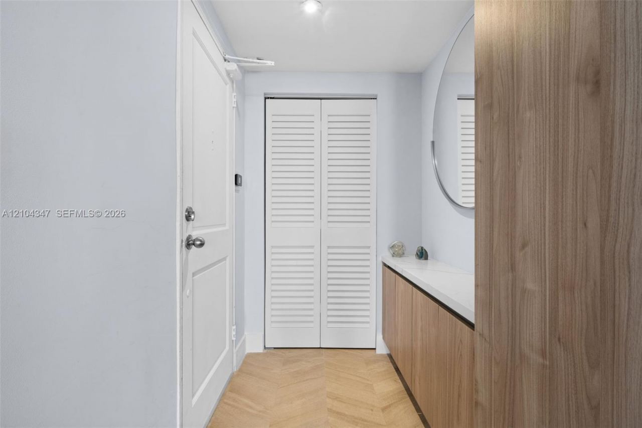 10185 Collins Ave , Unit 919, Bal Harbour, FL 33154 Photo