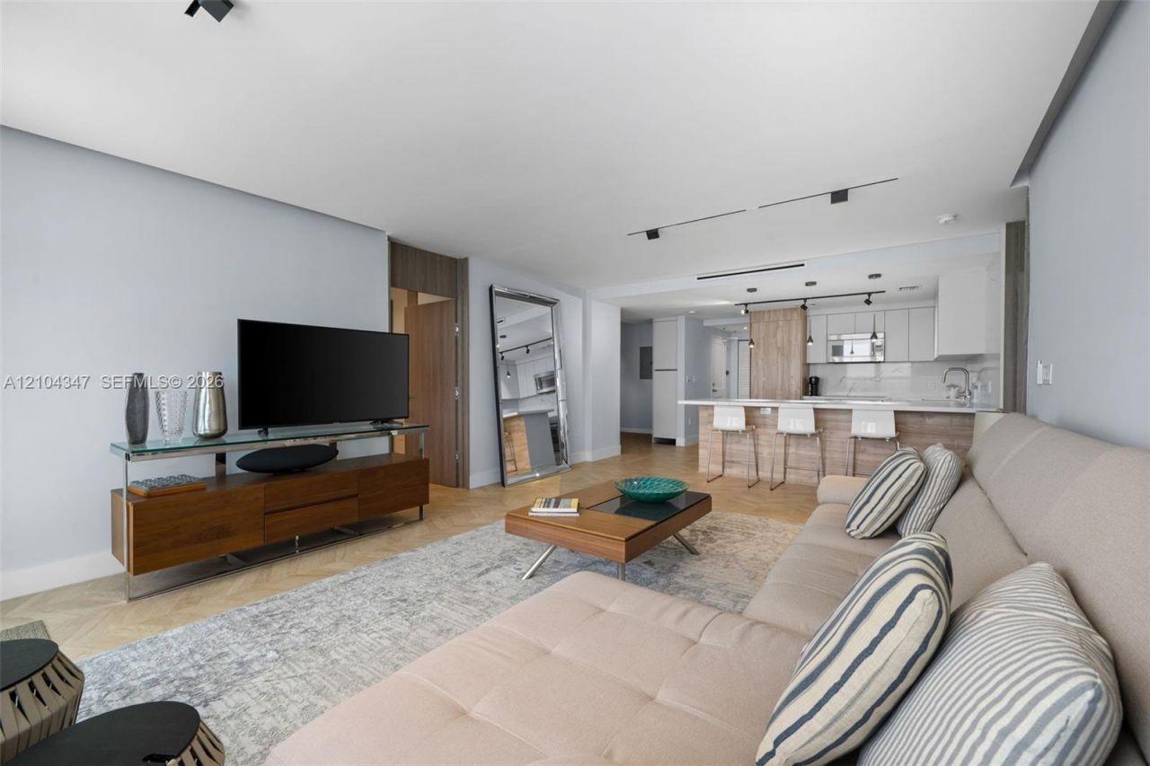 10185 Collins Ave , Unit 919, Bal Harbour, FL 33154 Photo