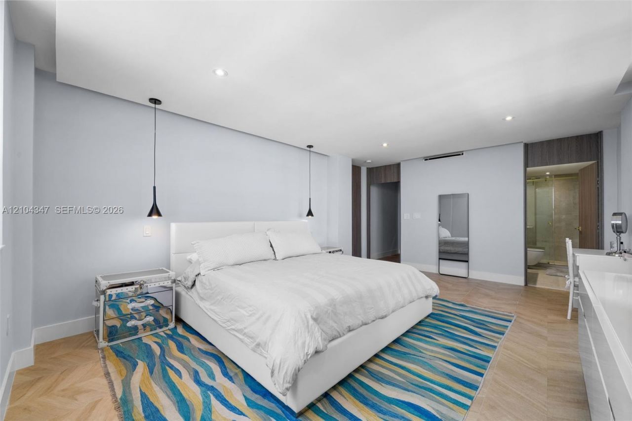 10185 Collins Ave , Unit 919, Bal Harbour, FL 33154 Photo