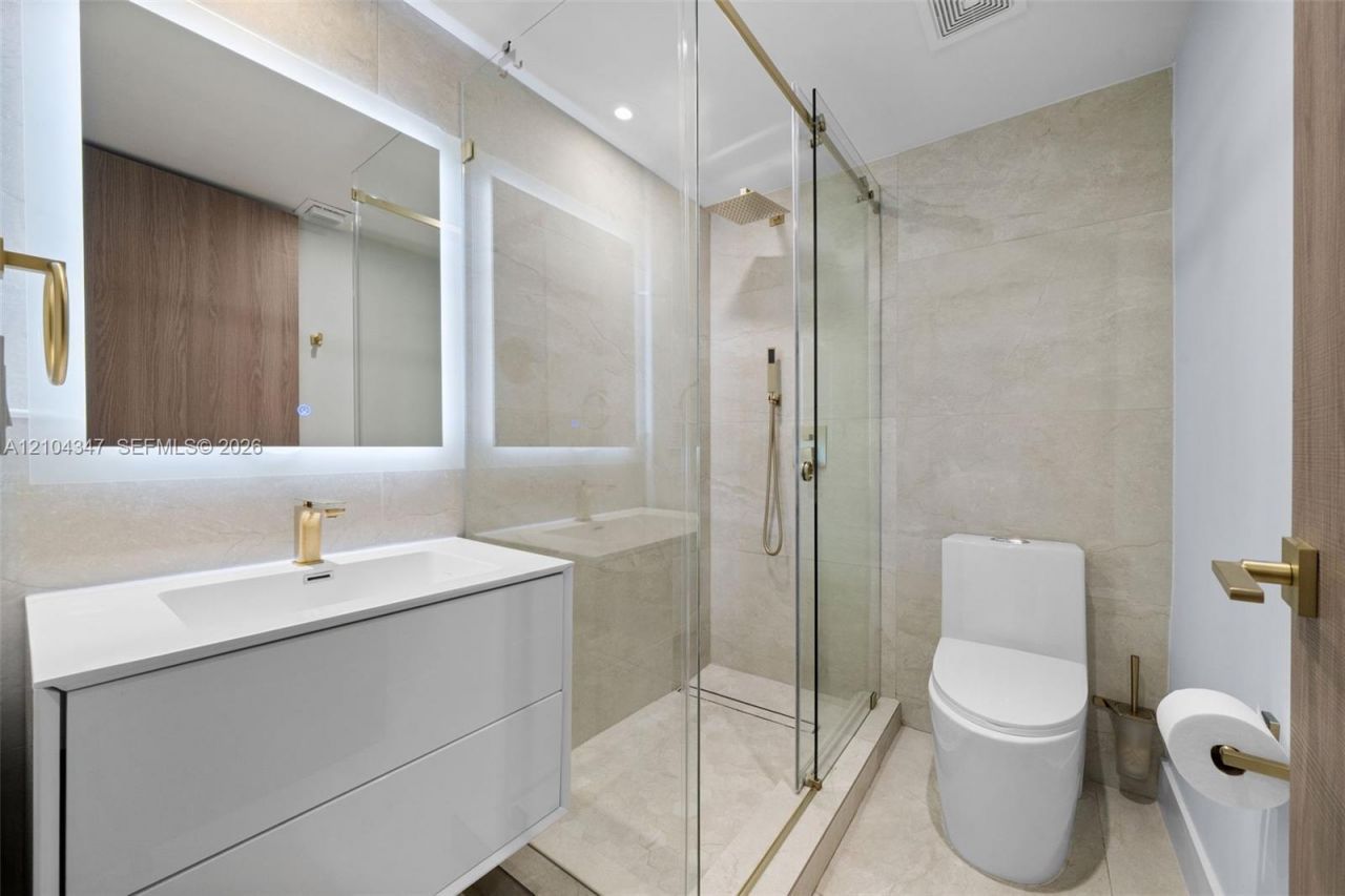 10185 Collins Ave , Unit 919, Bal Harbour, FL 33154 Photo