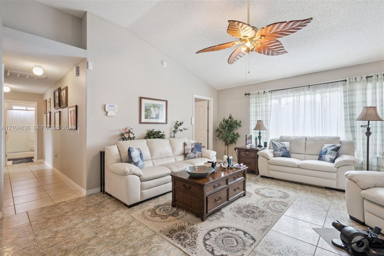 2563 Sheffield , Deltona, FL 32738 Photo