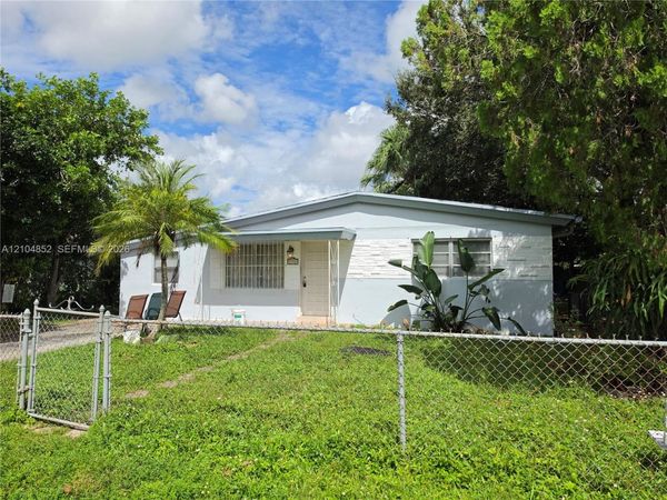 5701 Raleigh St , Hollywood, FL 33021