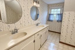 197 Glass Hill Dr.  photo 4