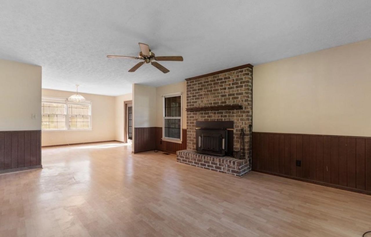 197 Glass Hill Dr.  Photo 6