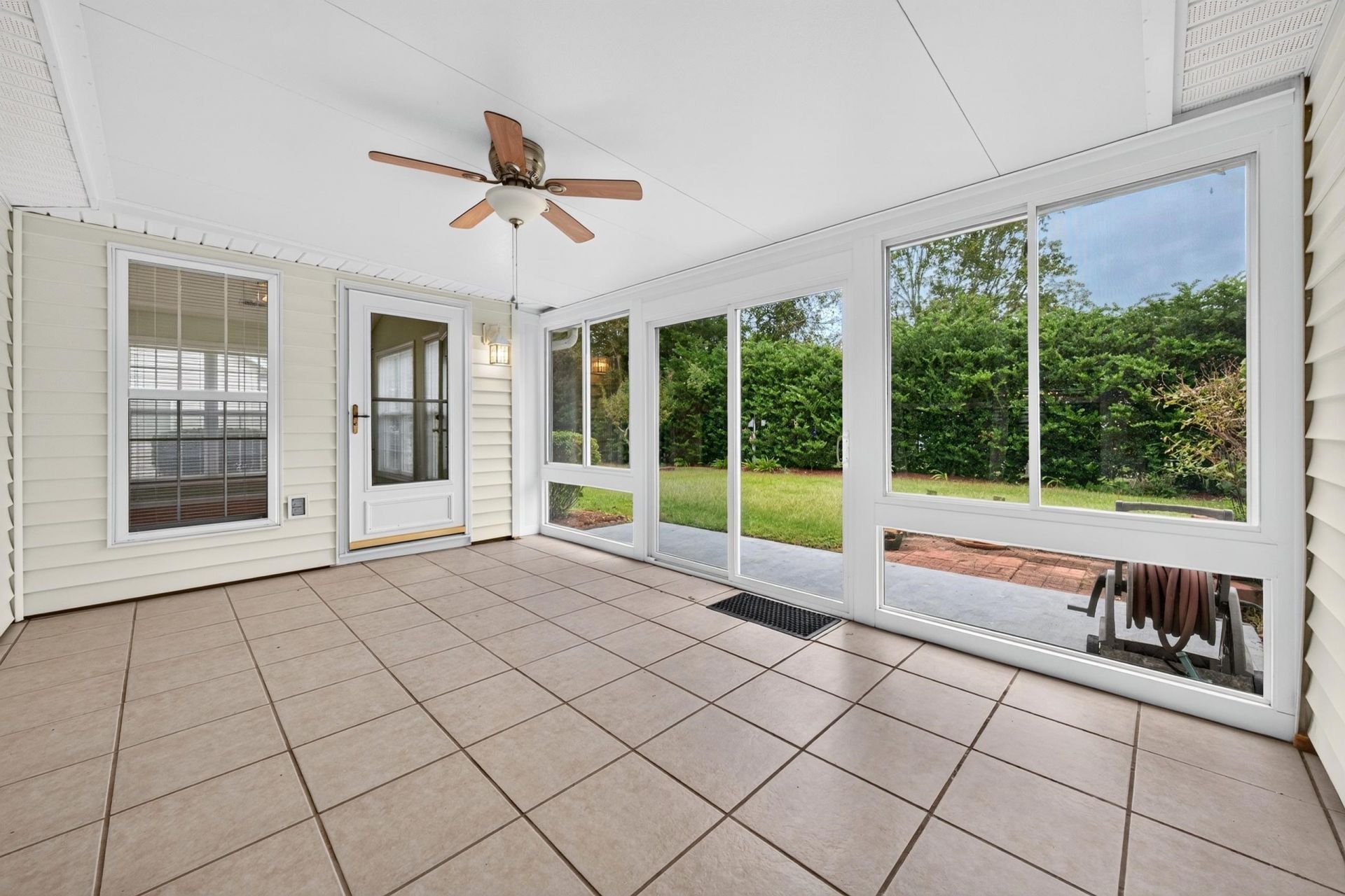 1076 Vestry Dr.  Photo 27