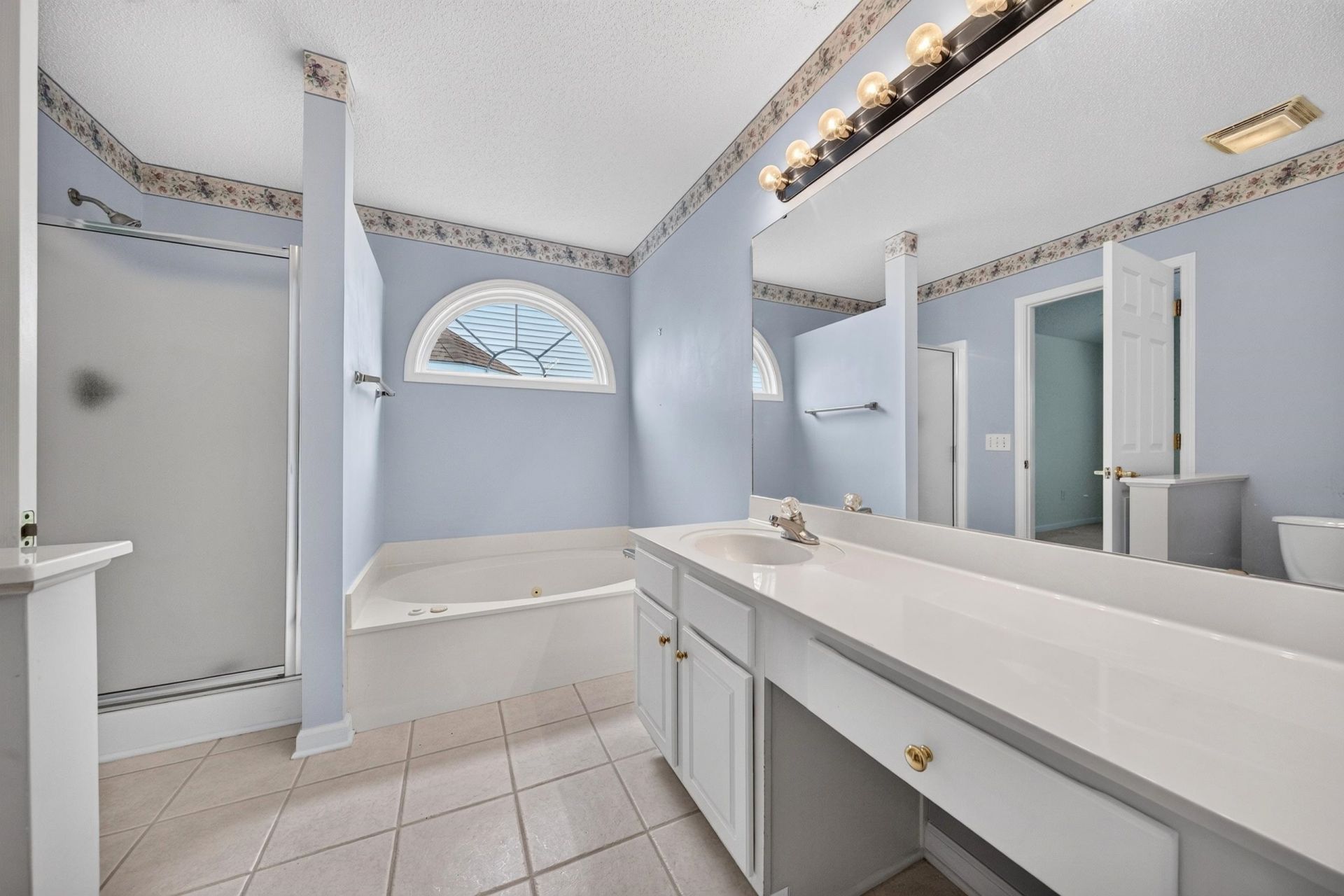 1076 Vestry Dr.  Photo 32