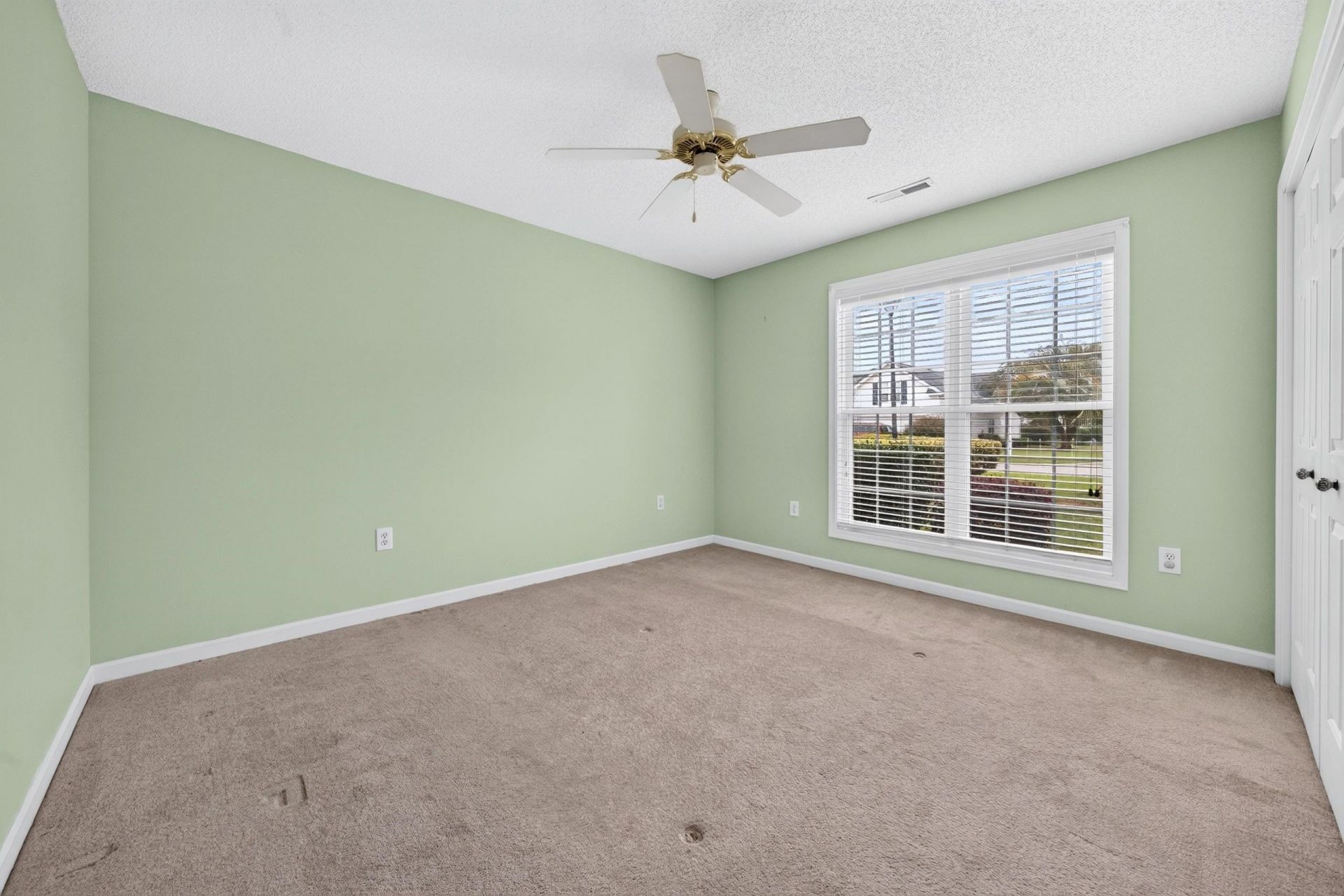 1076 Vestry Dr.  Photo 34