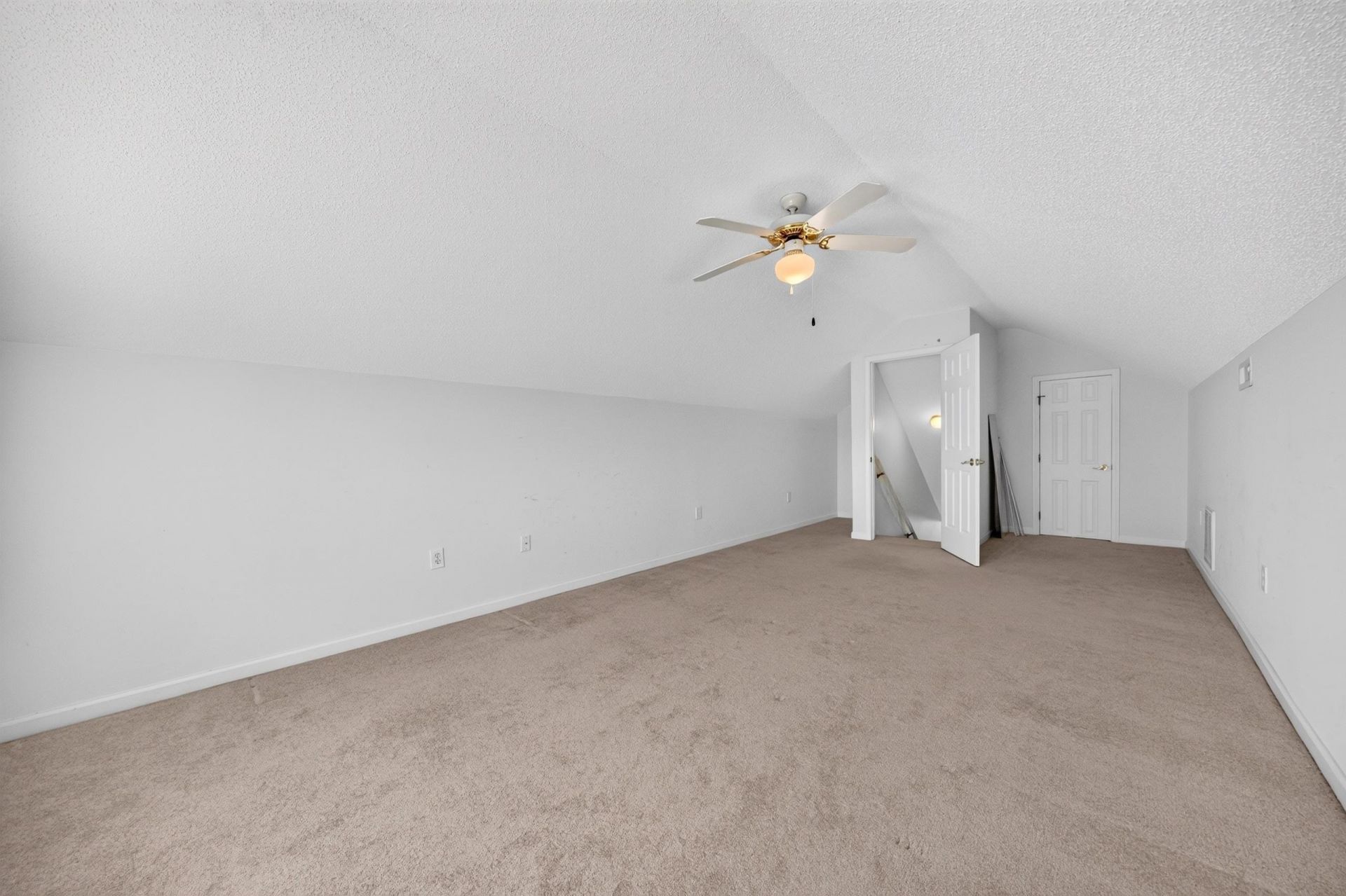 1076 Vestry Dr.  Photo 44