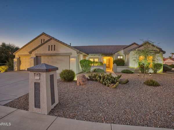 16404 W UNA NOCHE Court, Surprise, AZ 85374