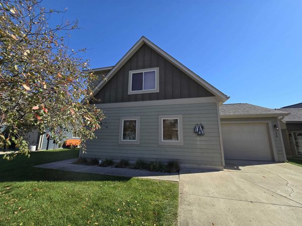 290 240th Avenue , Unit 14, Arnolds Park, IA 51331