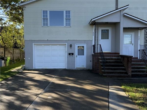 404 Galster Avenue , Unit 402, Syracuse, NY 13206