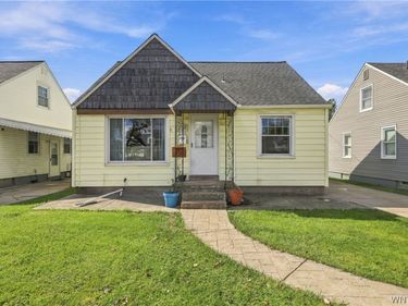 2422 Eggert Road, Tonawanda, NY 14150