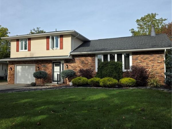 44 Stephens Court, Lancaster, NY 14086