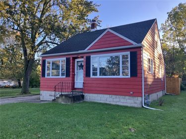 300 Mead Avenue, Medina, NY 14103