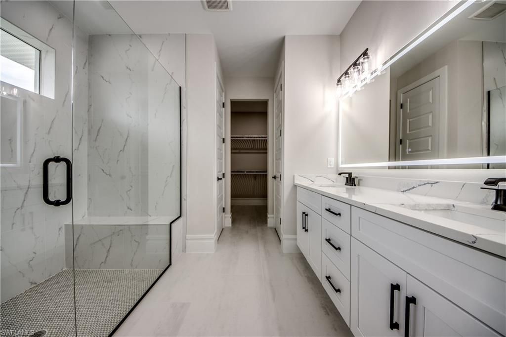 1429 NW 2nd St , Cape Coral, FL 33993 Photo