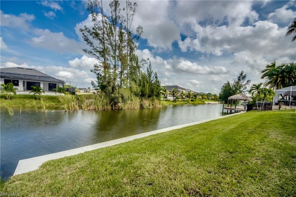 1429 NW 2nd St , Cape Coral, FL 33993 Photo