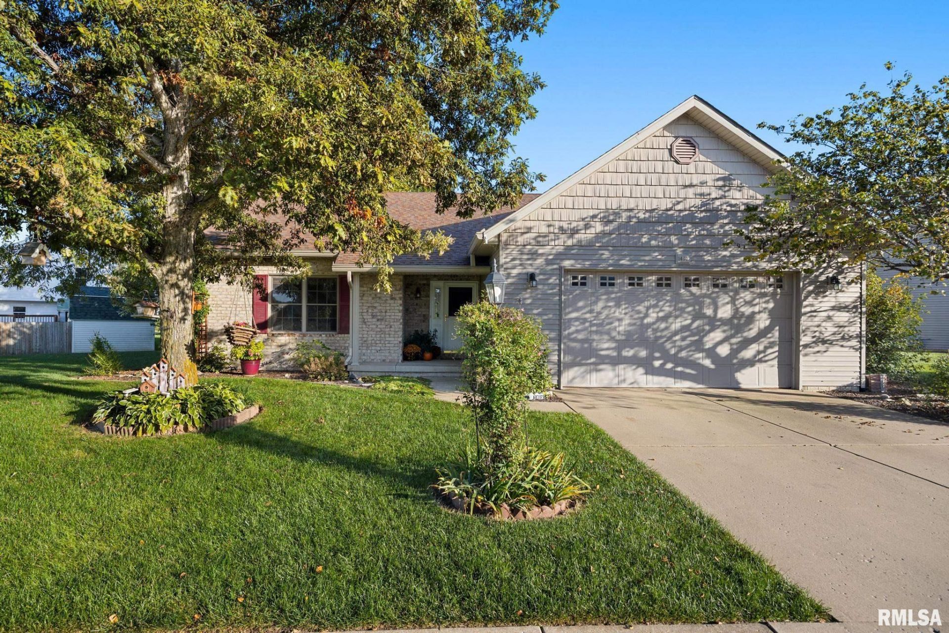 1410 Saddlebrook Lane, Metamora, IL 61548 Main Photo