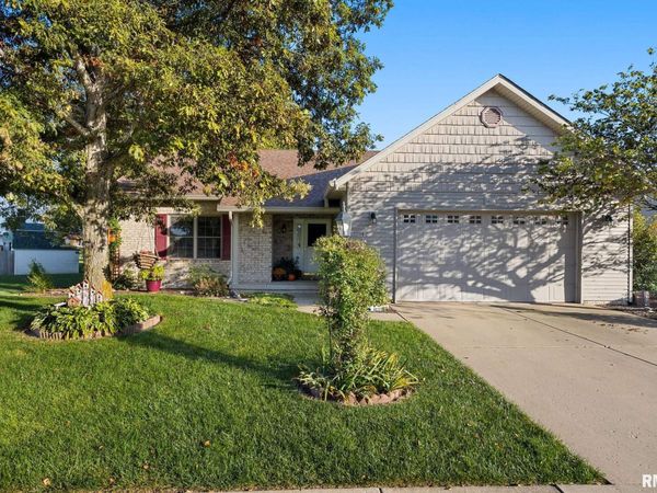 1410 SADDLEBROOK Lane, Metamora, IL 61548
