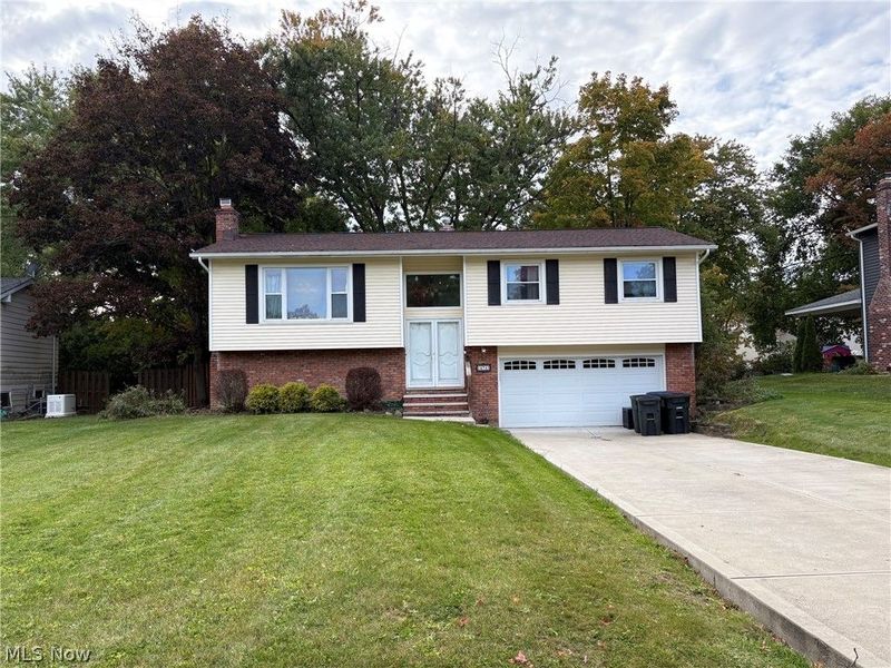 474 Mohawk Trail, Brunswick, OH 44212 Photo 2