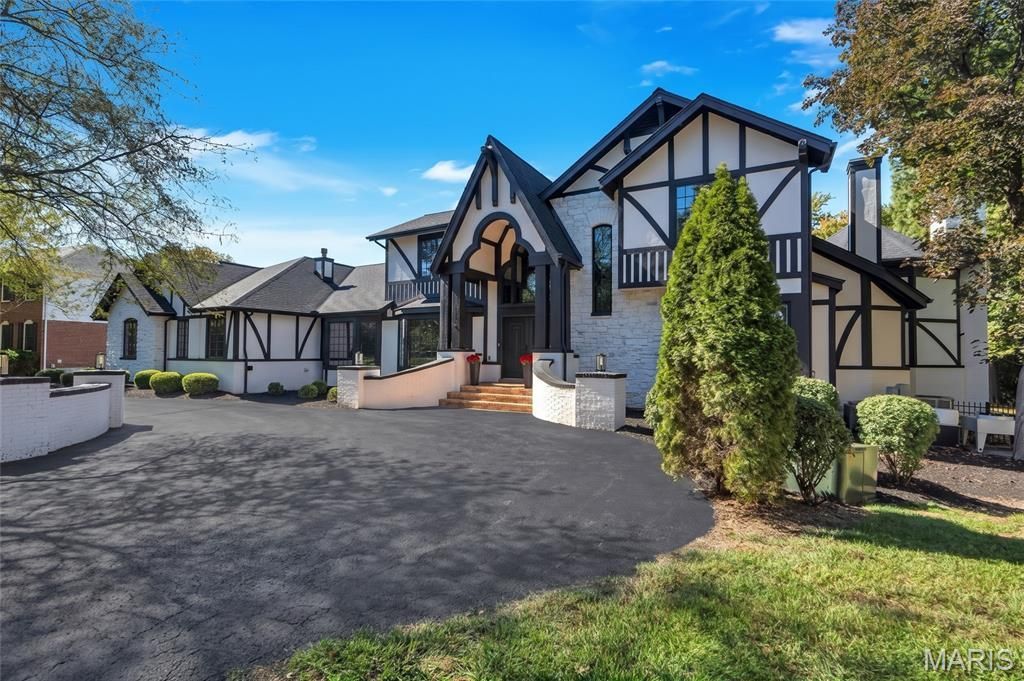 150 Camfield Square Drive 