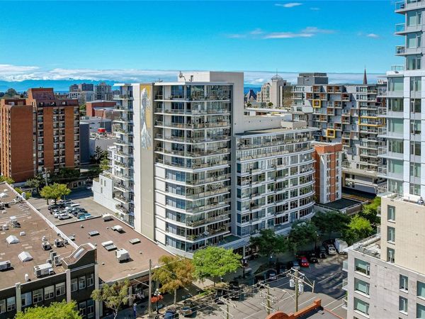 845 Yates St, Unit #701, Victoria, BC V8W 4A3