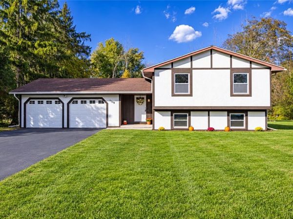 1708 Apple Hollow Lane , Hamlin, NY 14464