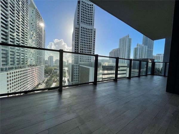 68 SE 6th St , Unit 909, Miami, FL 33131