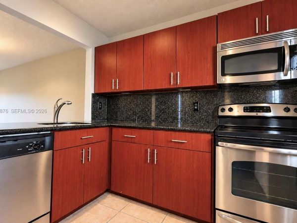 7860 Camino Real , Unit L405, Miami, FL 33143