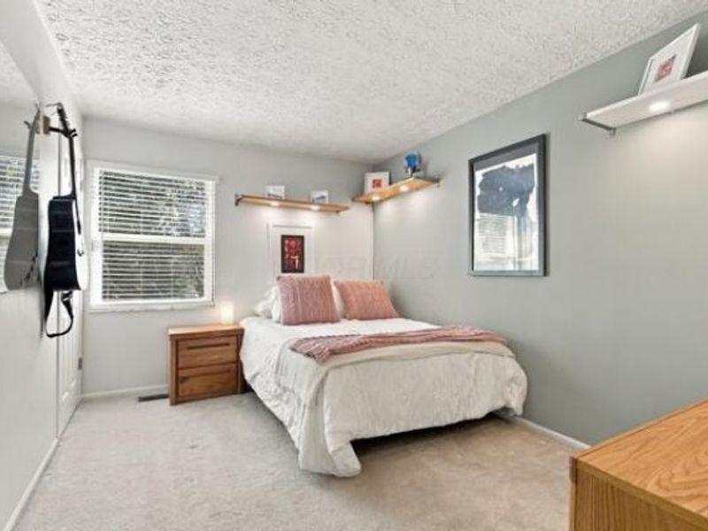 4999 Castlerea Court, Columbus, OH 43221 Photo 18