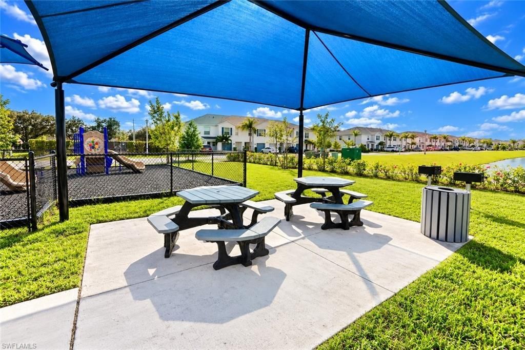 15449 Wildflower Cir , Naples, FL 34119 Photo