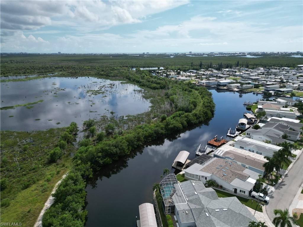 17611 Canal Cove Ct , Fort Myers Beach, FL 33931 Photo