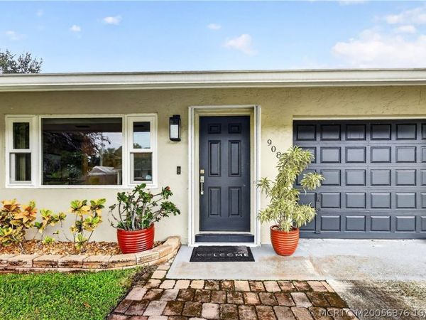 908 SW 36th Terrace , Palm City, FL 34990