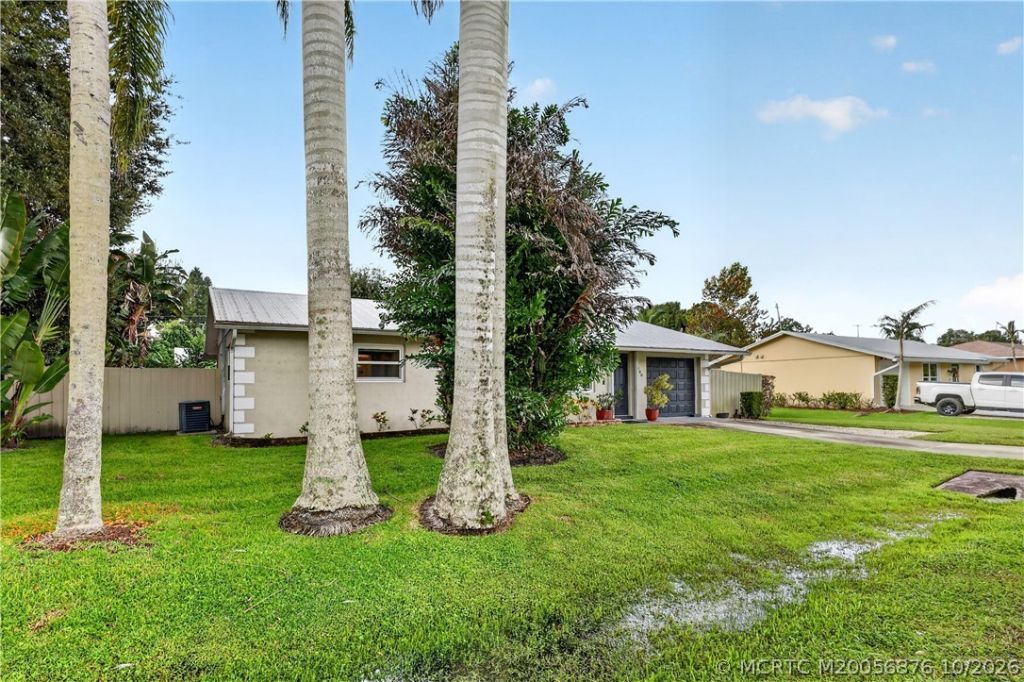 908 SW 36th Terrace, Palm City, FL 34990 Photo