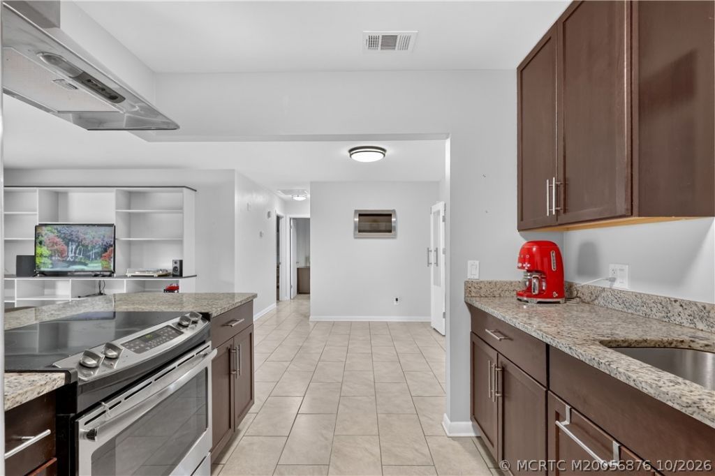 908 SW 36th Terrace, Palm City, FL 34990 Photo