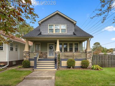 908 Maple Street, Wyandotte, Mi 48192