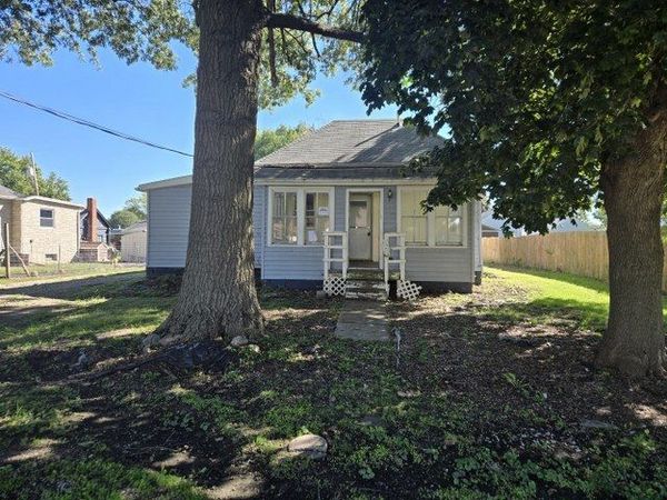 106 NW 5th Avenue , Aledo, IL 61231