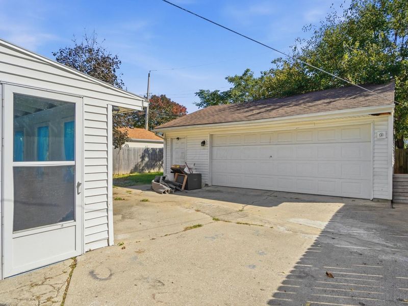 266 S Yearling Road, Columbus, OH 43213 Photo 32