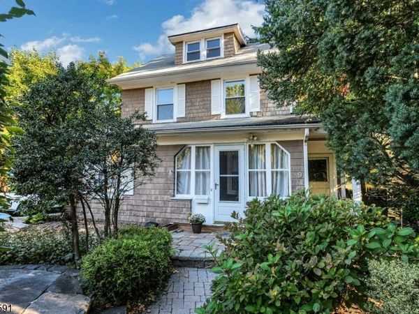 9 Laurel Pl, Montclair, NJ 07043