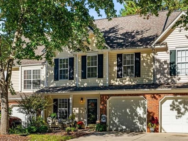 820 Creek Crossing Trail , Whitsett, NC 27377
