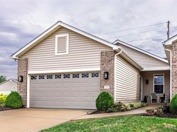 10 Thoreau Court , O'Fallon, MO 63366