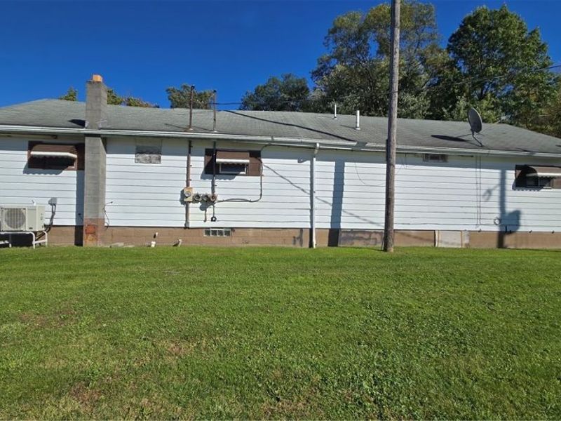 14487 Mahoning Avenue, Lake Milton, OH 44429 Photo 3