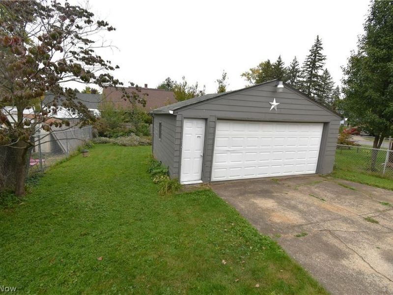 1576 Wakefield Avenue, Poland, OH 44514 Photo 4