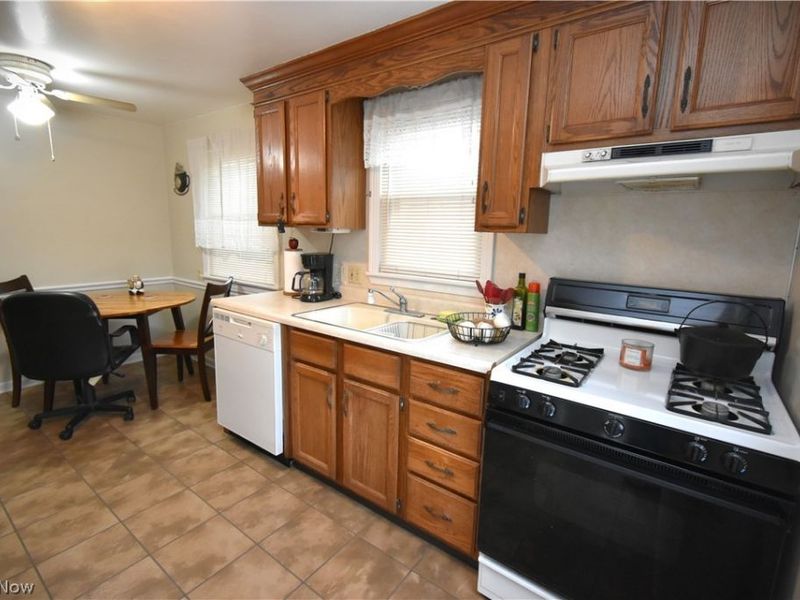 1576 Wakefield Avenue, Poland, OH 44514 Photo 9