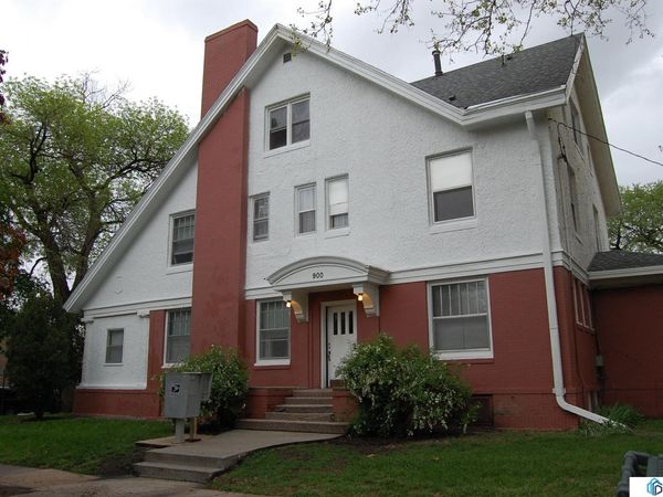 900 S 18th Street, Lincoln, NE 68508