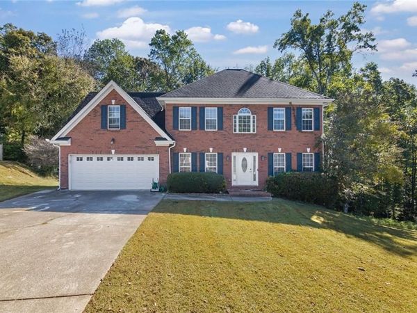 3736 Landmark Drive , Douglasville, GA 30135