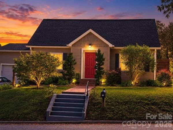 213 Erwin Street, Morganton, NC 28655