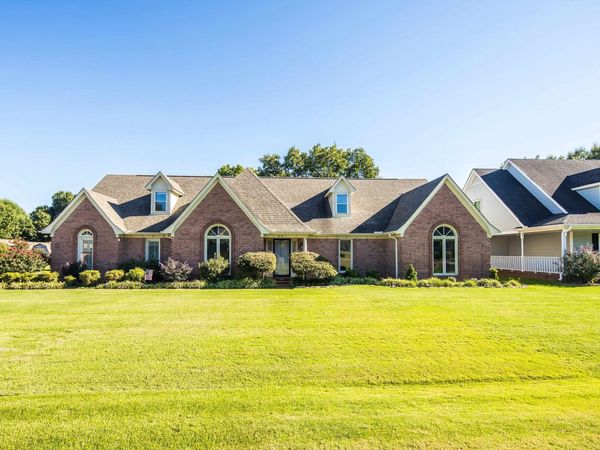 3336 PATRICIA ELLEN DR, Bartlett, TN 38133