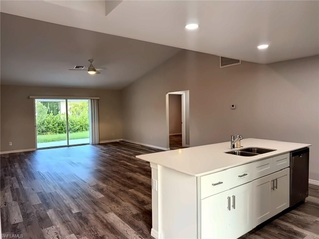 202 NW 25th Pl, Cape Coral, FL 33993 Photo